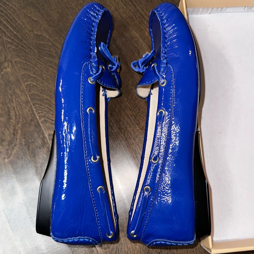 Michael Kors Amber Crinkled Patent Leather Moccasins Blue Women’s Size 7M NIB - Picture 10 of 16